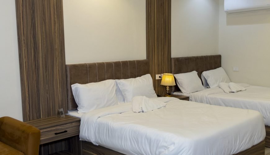 Double Room (105)